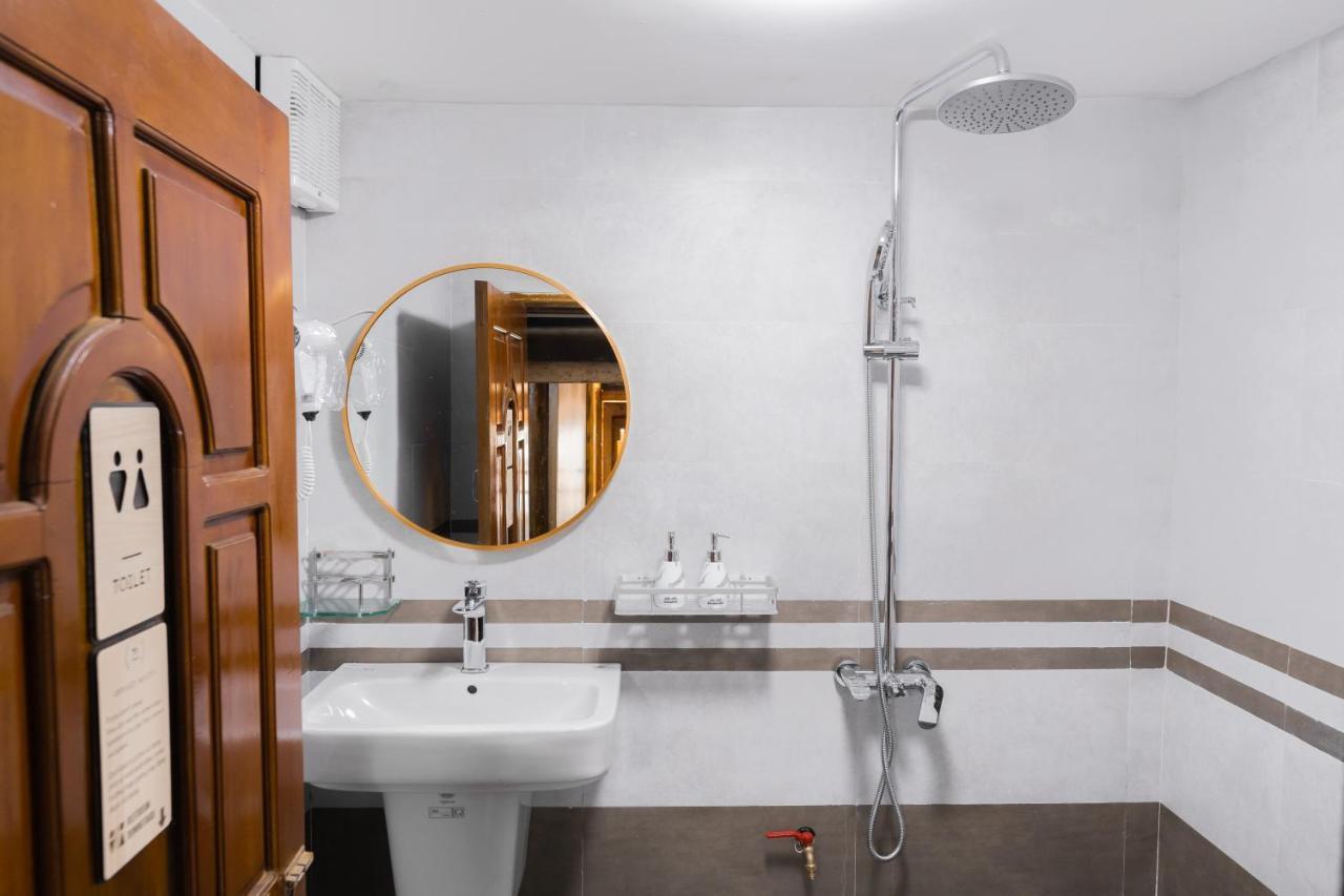 Odyssey Hostel, Tours & Motorbikes Rental Ha Giang Εξωτερικό φωτογραφία