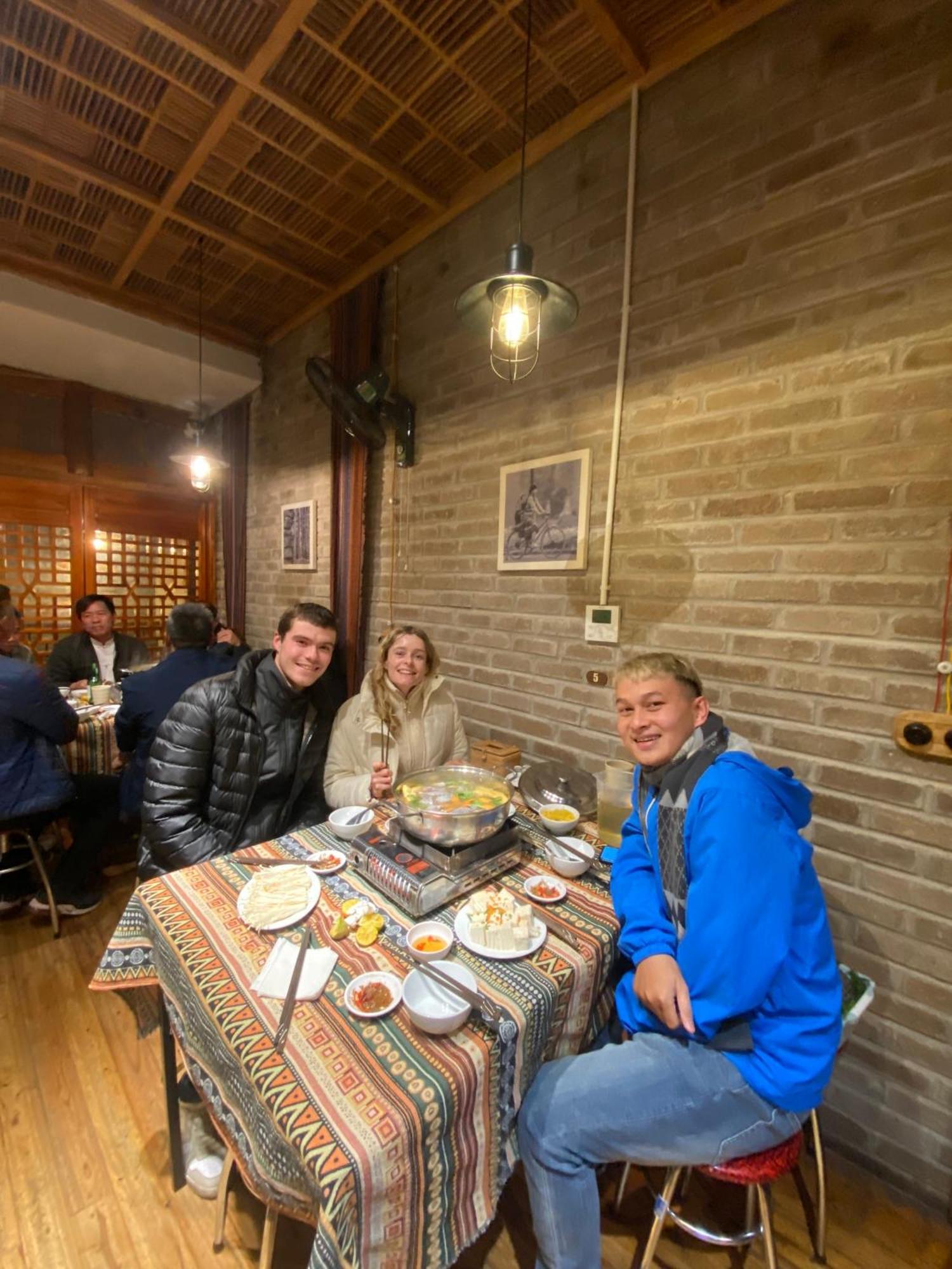 Odyssey Hostel, Tours & Motorbikes Rental Ha Giang Εξωτερικό φωτογραφία