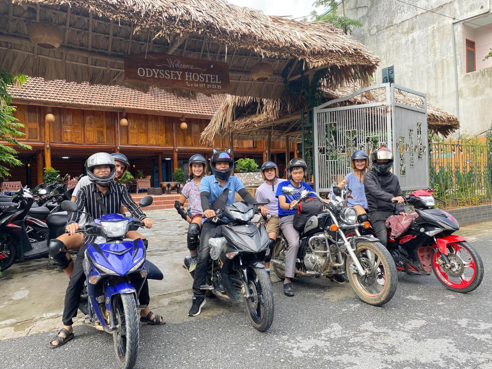 Odyssey Hostel, Tours & Motorbikes Rental Ha Giang Εξωτερικό φωτογραφία