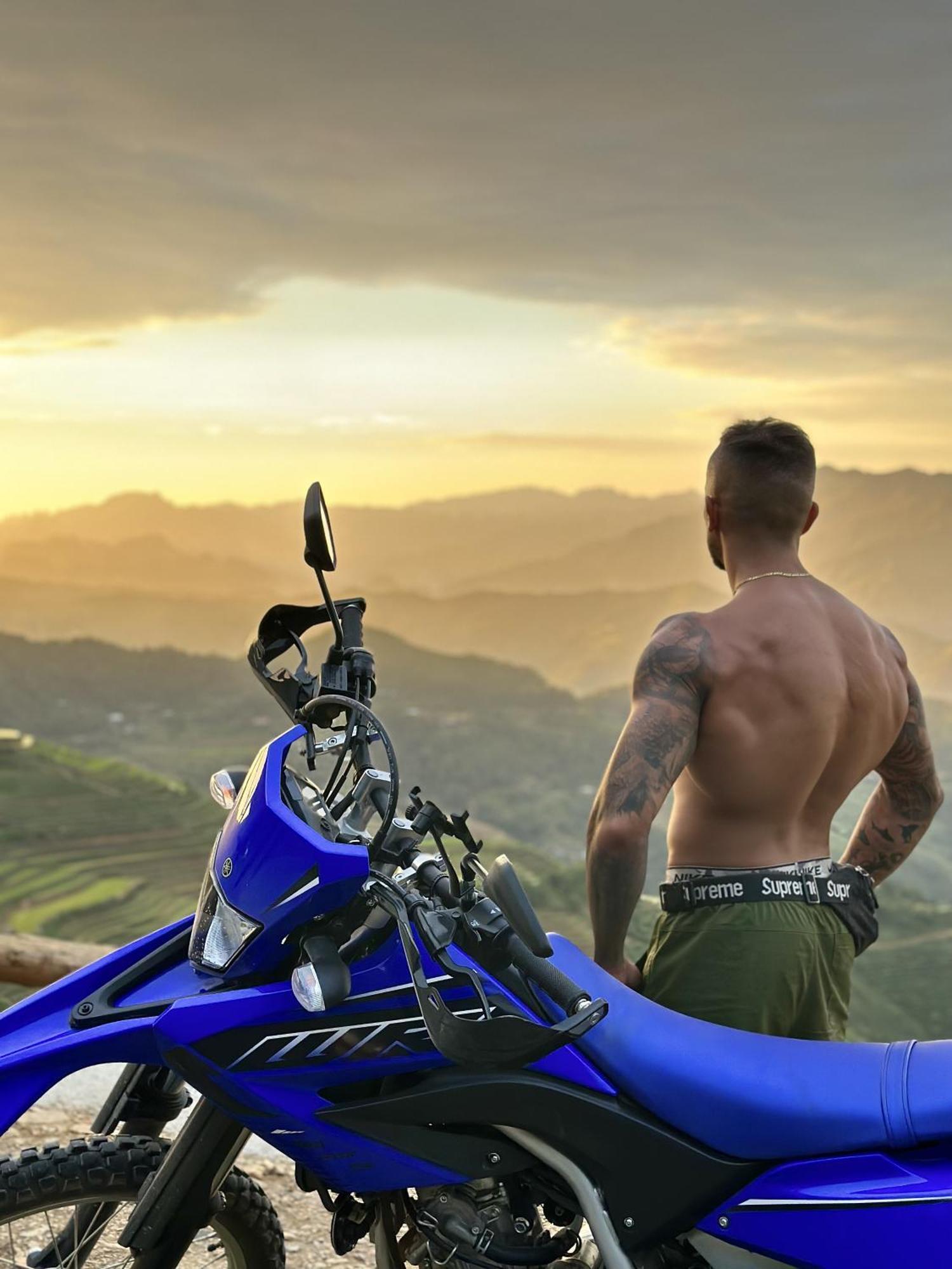 Odyssey Hostel, Tours & Motorbikes Rental Ha Giang Εξωτερικό φωτογραφία