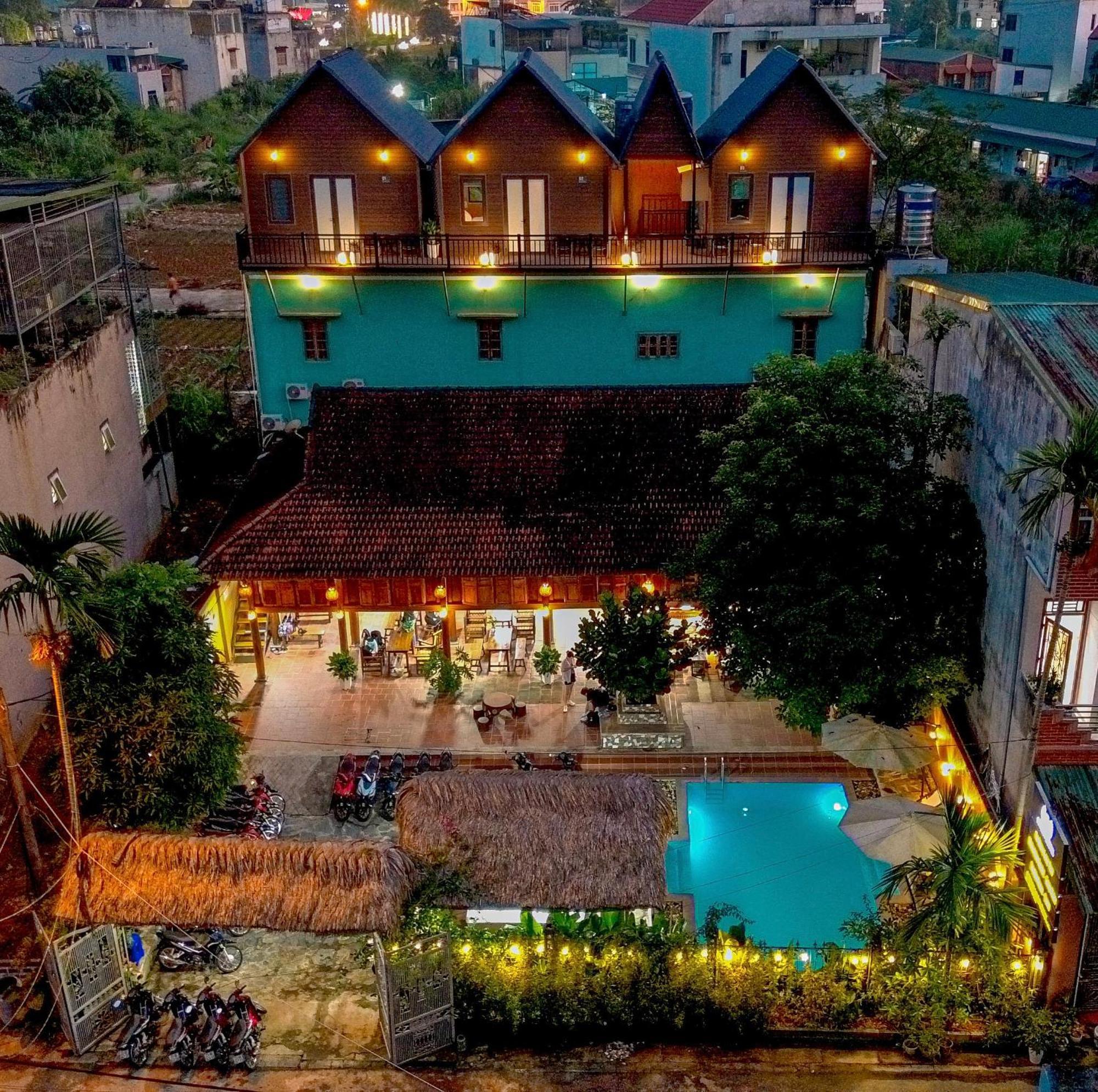 Odyssey Hostel, Tours & Motorbikes Rental Ha Giang Εξωτερικό φωτογραφία